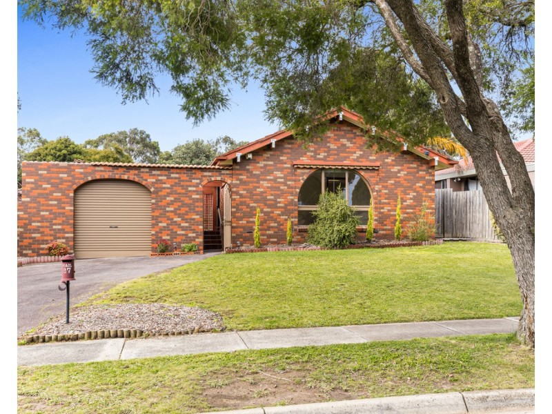27 Shetland Drive, Wantirna VIC 3152