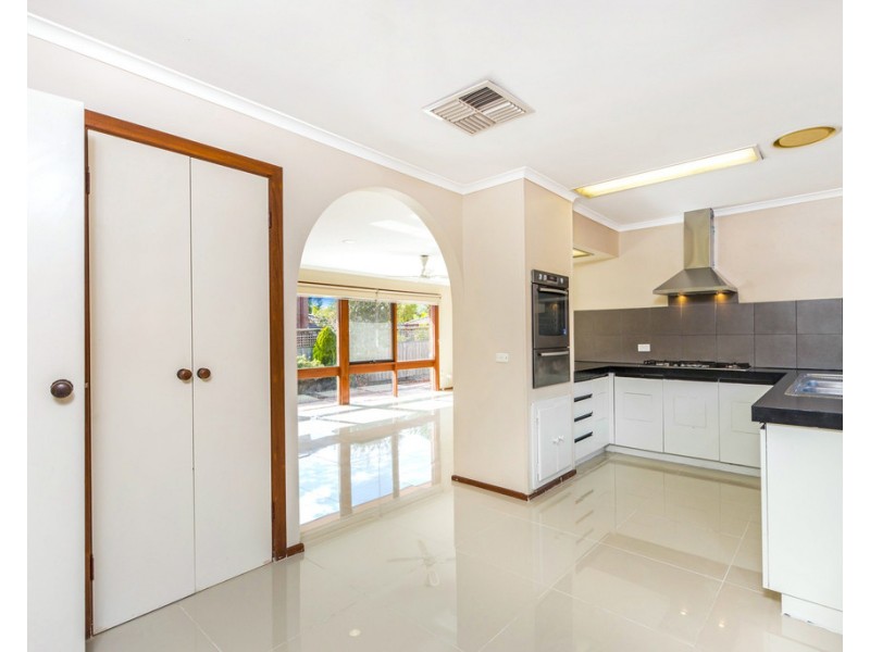 27 Shetland Drive, Wantirna VIC 3152