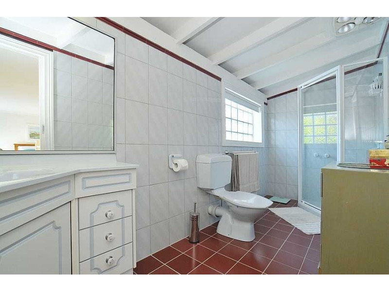 2 Laver Court, Wantirna South VIC 3152