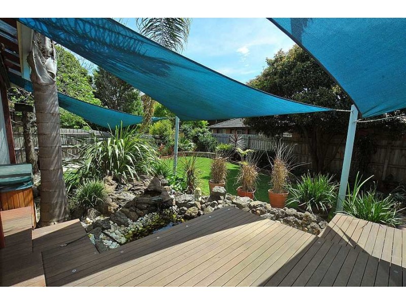 2 Laver Court, Wantirna South VIC 3152