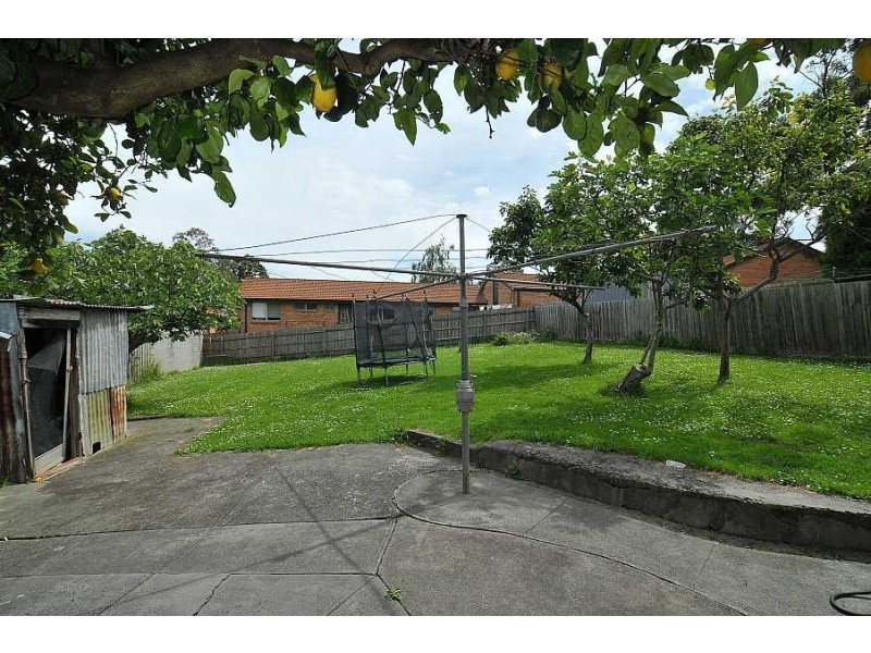 6 Velden Avenue, Ferntree Gully VIC 3156