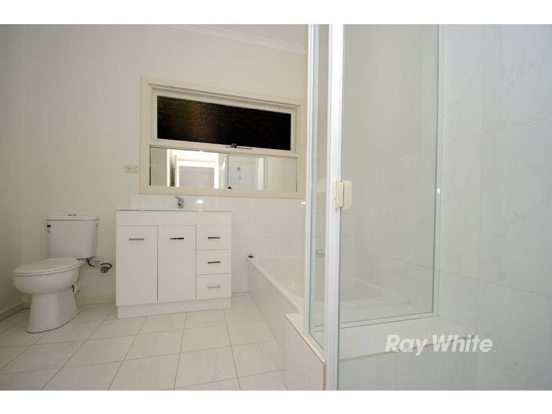 4 Lemnos Street, Croydon VIC 3136