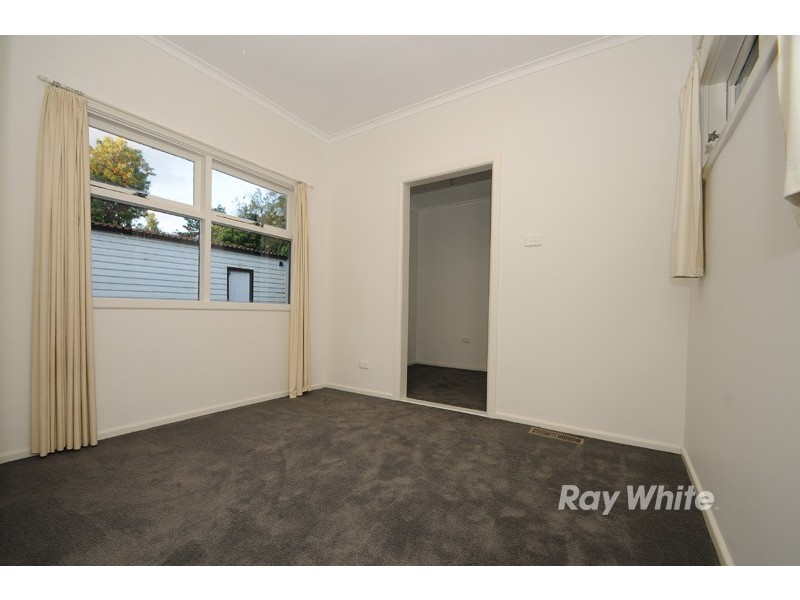 4 Lemnos Street, Croydon VIC 3136