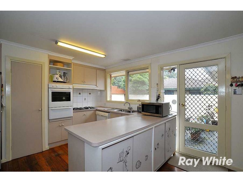 33 Alderford Drive, Wantirna VIC 3152