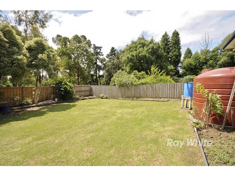 25 Freshfield Avenue, Wantirna VIC 3152