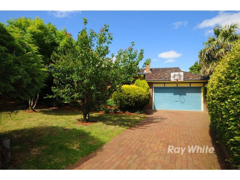 9 Lillee Close, Wantirna South VIC 3152