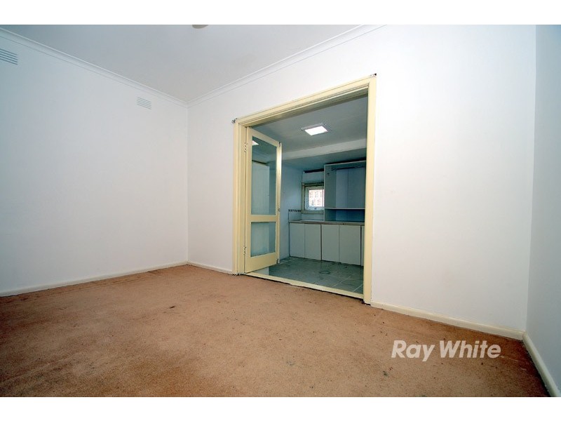 5 Warrawee Road, Wantirna South VIC 3152