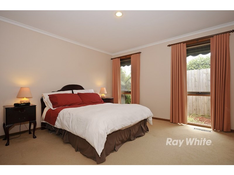 4 Rosewall Court, Wantirna South VIC 3152