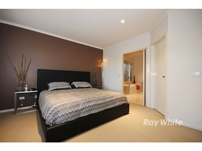 15 Bells Court, Wantirna South VIC 3152