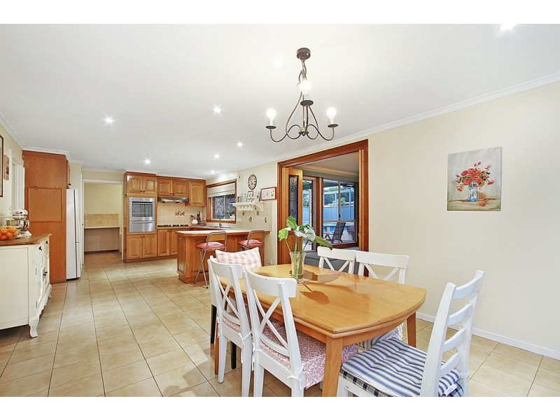 35 Cornelius Drive, Wantirna South VIC 3152