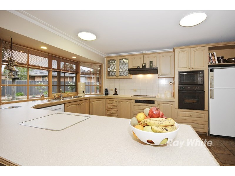 8 Jade Court, Wantirna South VIC 3152