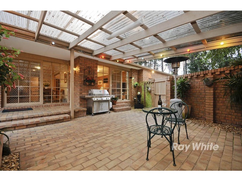 8 Jade Court, Wantirna South VIC 3152