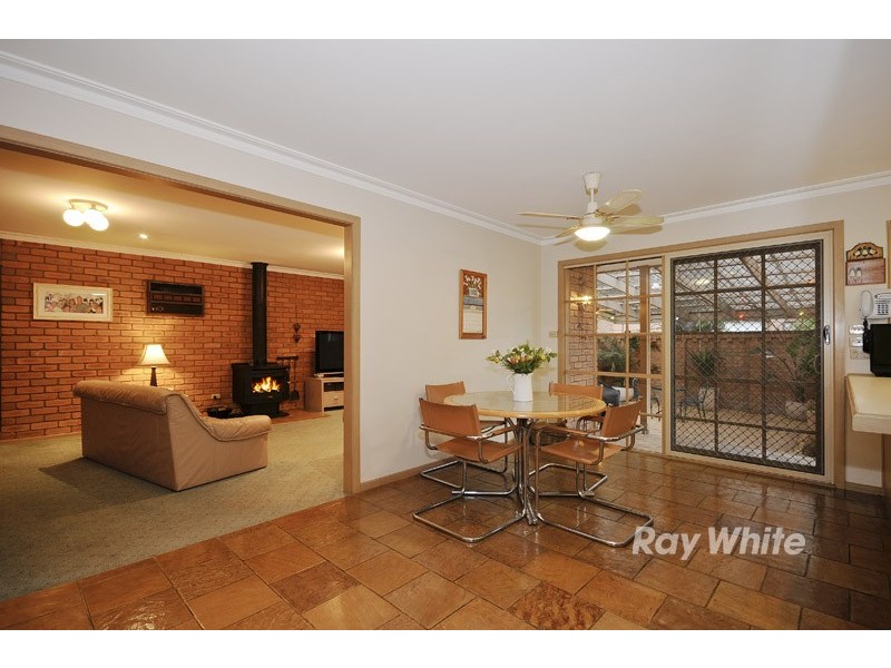 8 Jade Court, Wantirna South VIC 3152