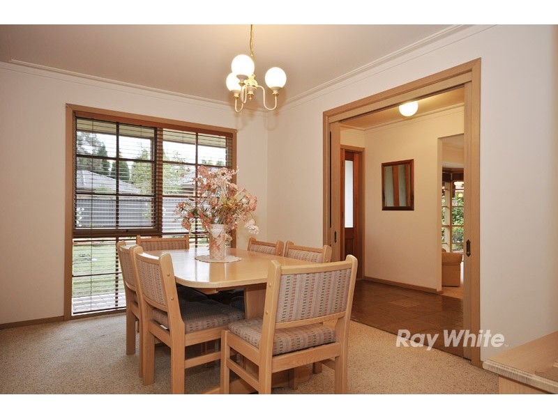 8 Jade Court, Wantirna South VIC 3152