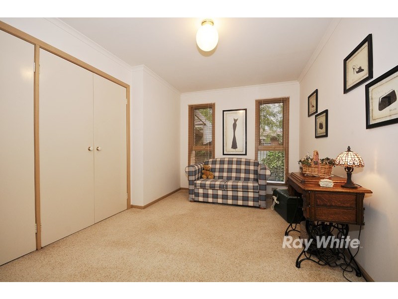 8 Jade Court, Wantirna South VIC 3152