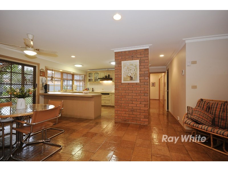 8 Jade Court, Wantirna South VIC 3152