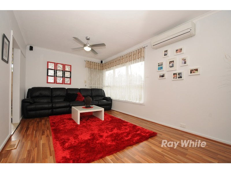 15 Anne Road, Knoxfield VIC 3180