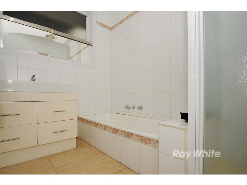 15 Anne Road, Knoxfield VIC 3180