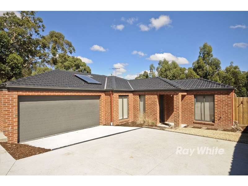 27a Greenslopes Drive, Mooroolbark VIC 3138