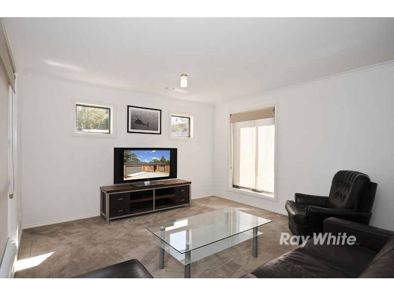 27a Greenslopes Drive, Mooroolbark VIC 3138
