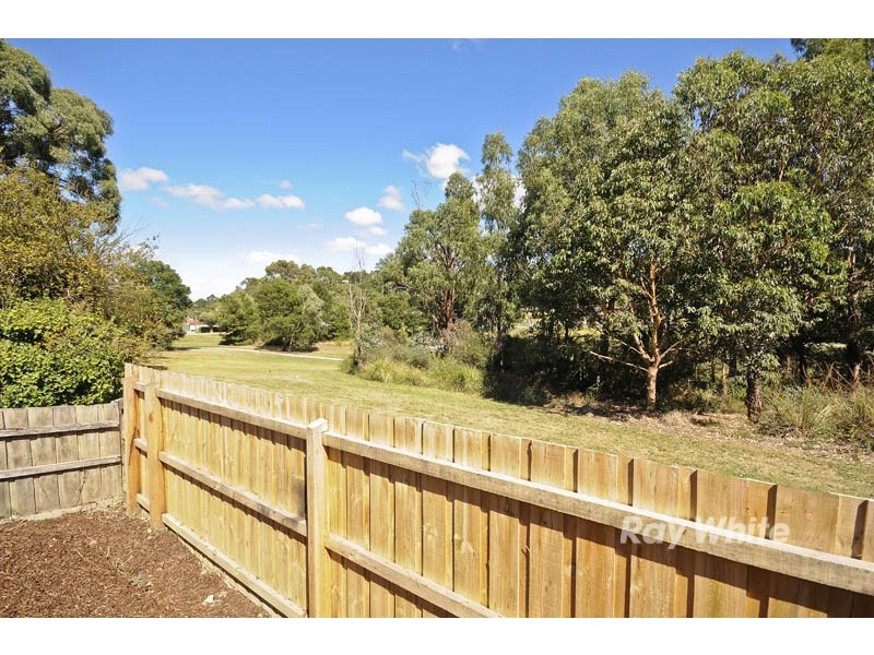 27a Greenslopes Drive, Mooroolbark VIC 3138