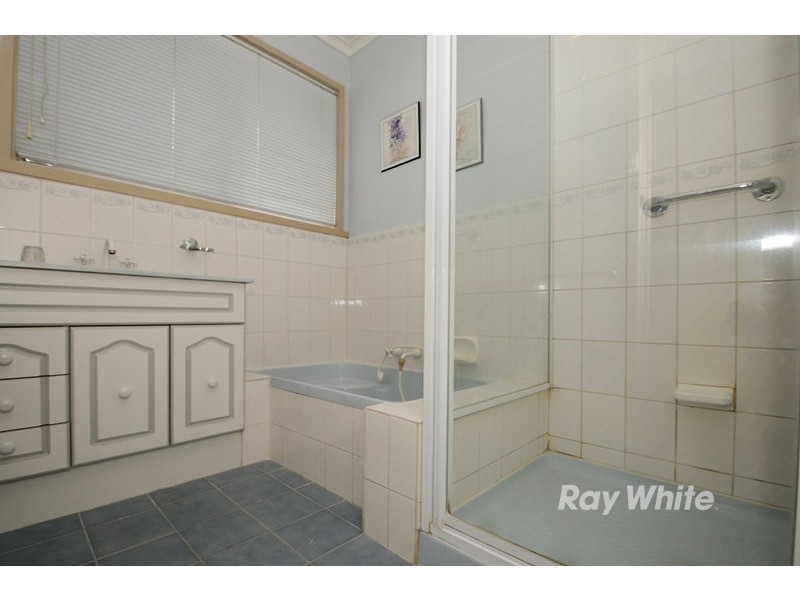 2 Huxley Court, Bayswater VIC 3153