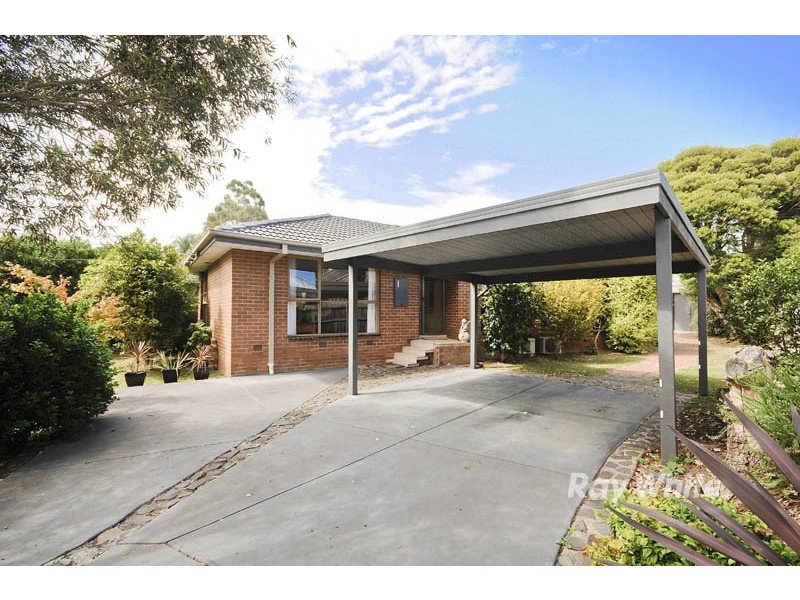54 Helen Road, Ferntree Gully VIC 3156