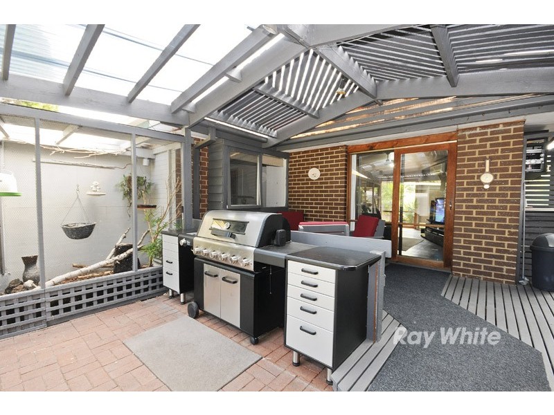 54 Helen Road, Ferntree Gully VIC 3156