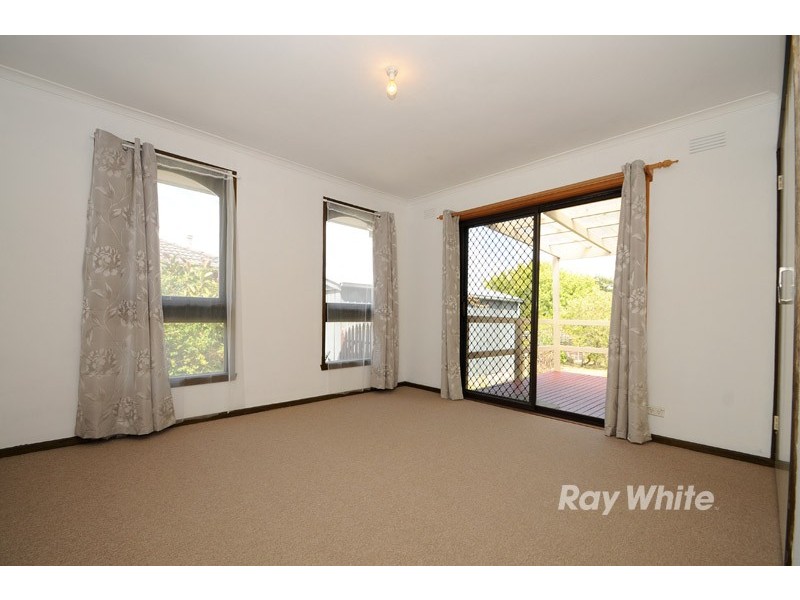 10  Moore Street, Ferntree Gully VIC 3156