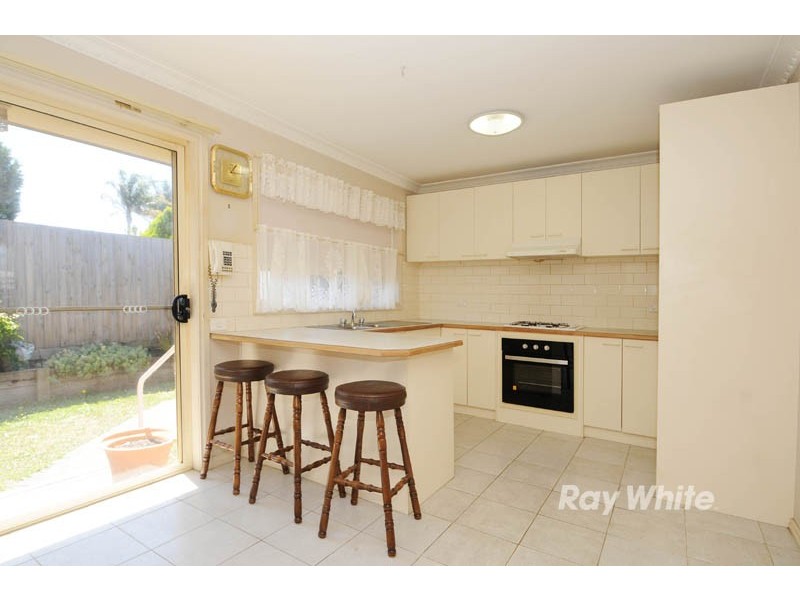 2/24  David Street, Knoxfield VIC 3180