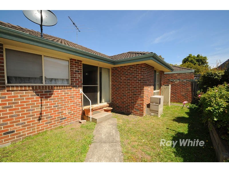 2/24  David Street, Knoxfield VIC 3180
