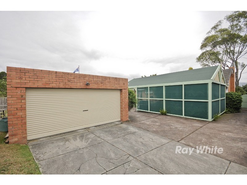 13 Mingana Road, Wantirna South VIC 3152