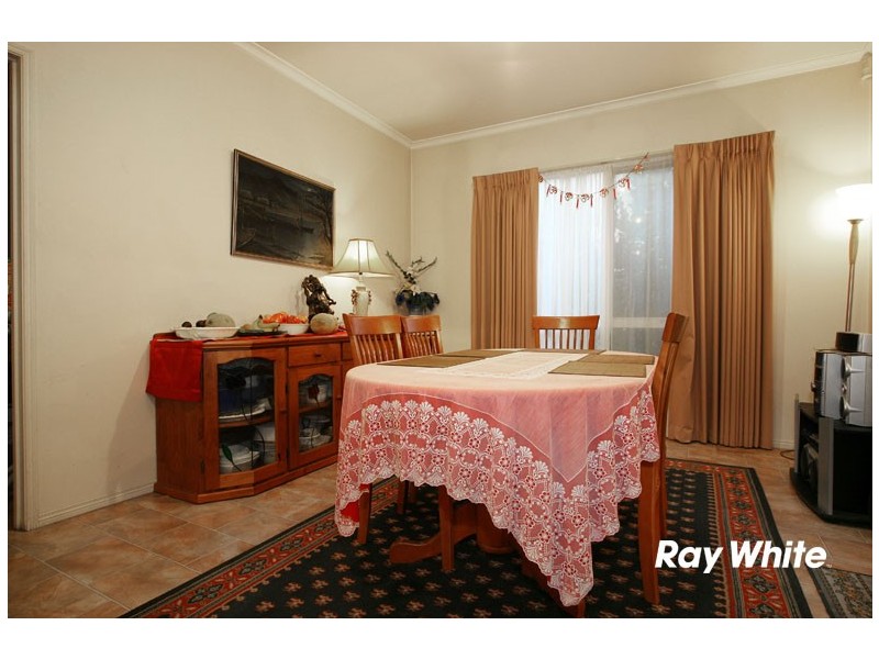 42 Wakley Crescent, Wantirna South VIC 3152