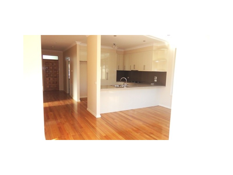 2/1 Somerset Street, Wantirna South VIC 3152