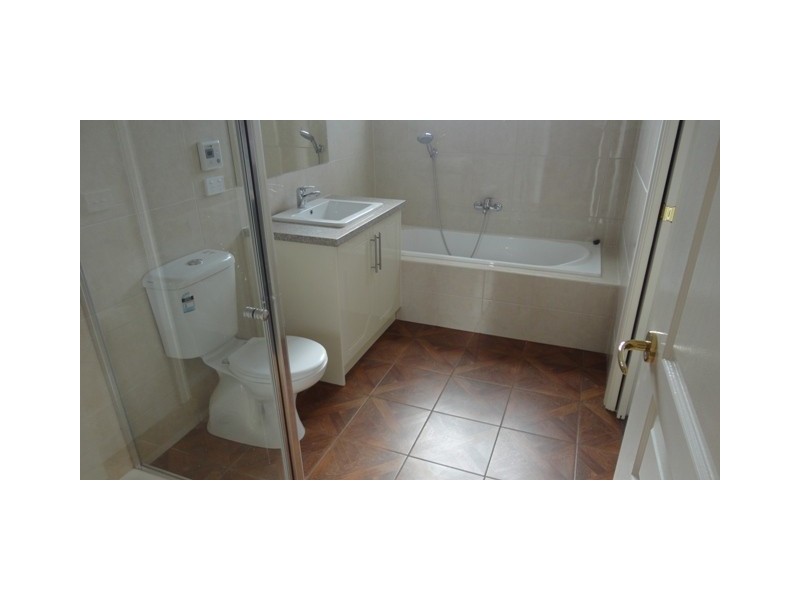 2/1 Somerset Street, Wantirna South VIC 3152