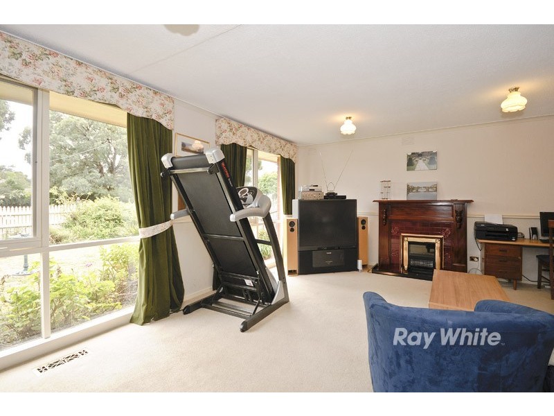 5 Concord Place, Ferntree Gully VIC 3156