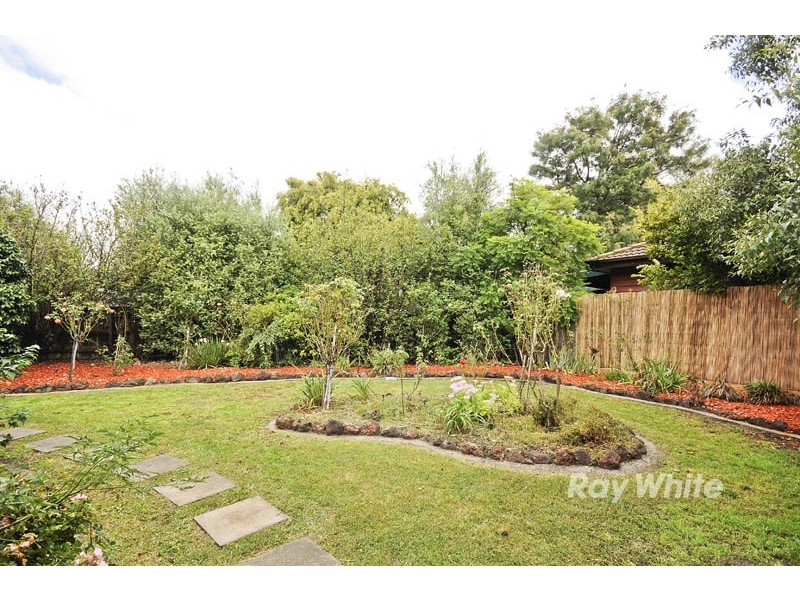 5 Concord Place, Ferntree Gully VIC 3156