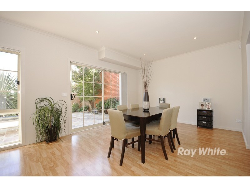 2/19 Sovereign Place, Wantirna South VIC 3152