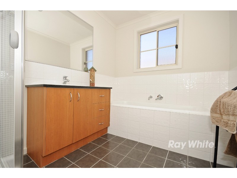 2/19 Sovereign Place, Wantirna South VIC 3152