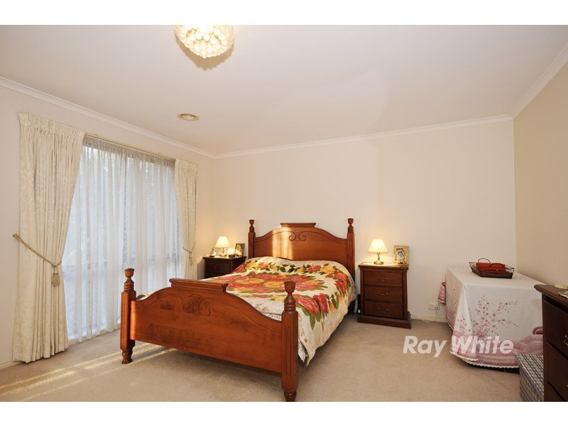 41 Carlisle Road, Ferntree Gully VIC 3156