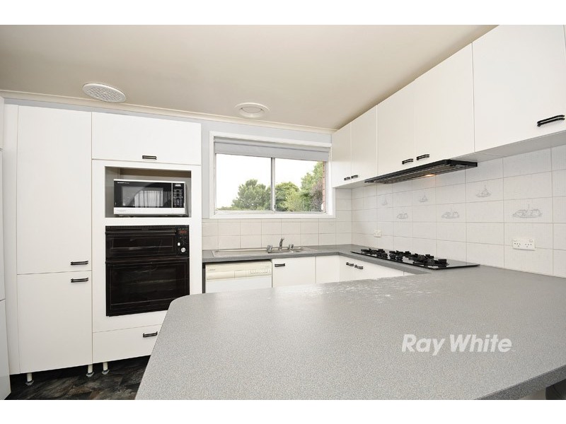 3 Giselle Avenue, Wantirna South VIC 3152