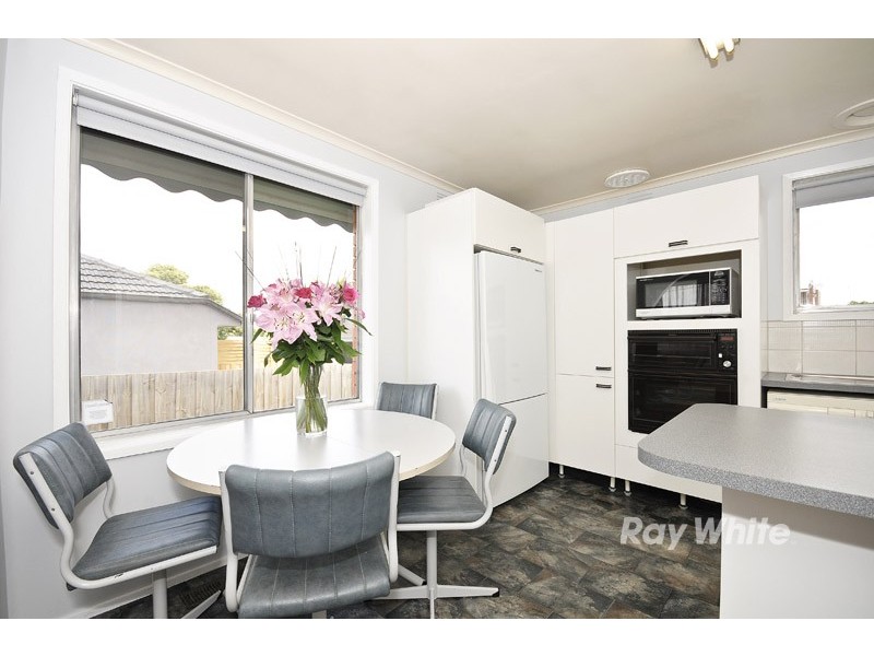 3 Giselle Avenue, Wantirna South VIC 3152