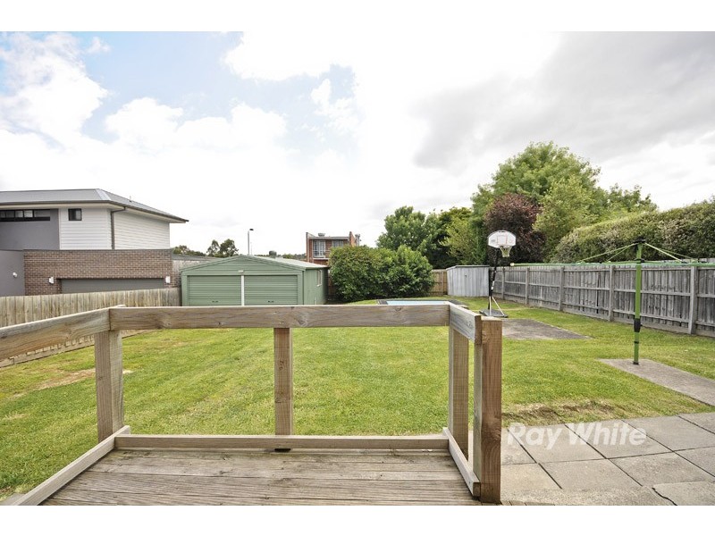 3 Giselle Avenue, Wantirna South VIC 3152