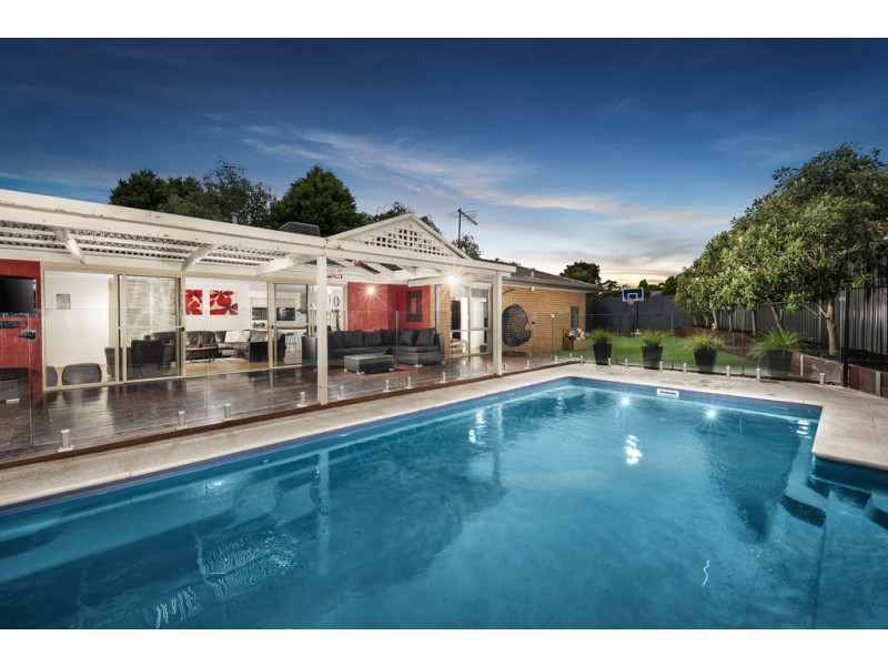 14 Lincoln Avenue, Bayswater VIC 3153