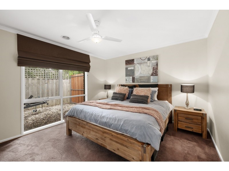 14 Lincoln Avenue, Bayswater VIC 3153