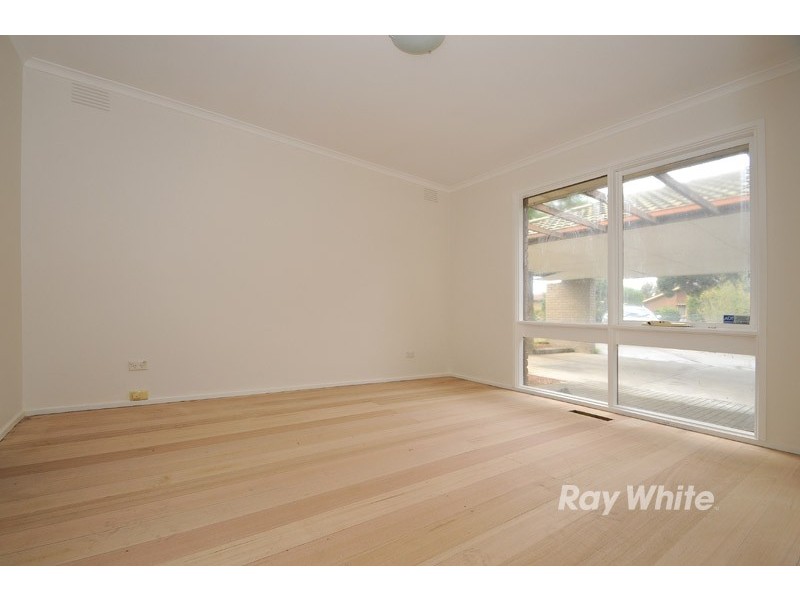 19 Hartington Drive, Wantirna VIC 3152