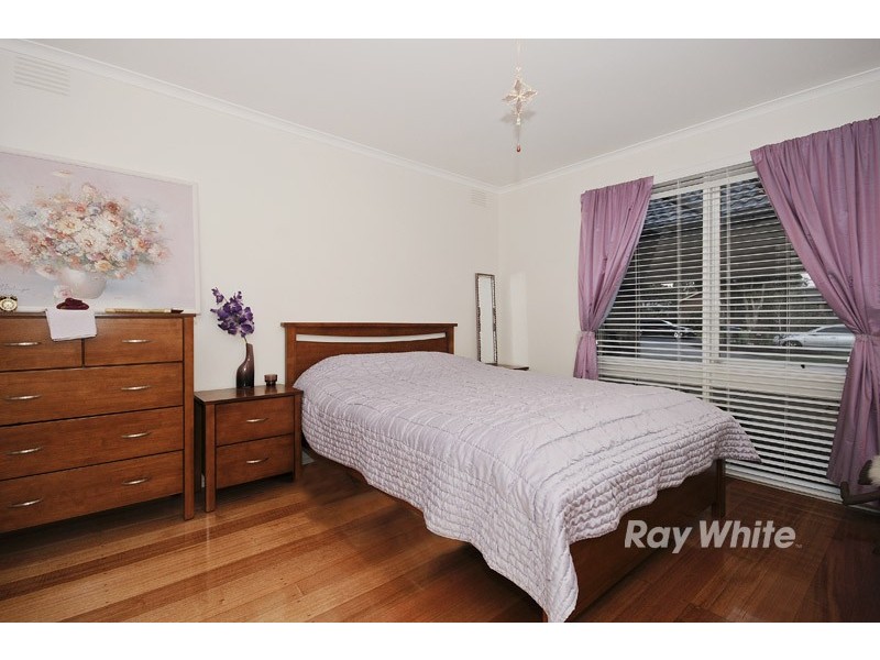 19 Hartington Drive, Wantirna VIC 3152