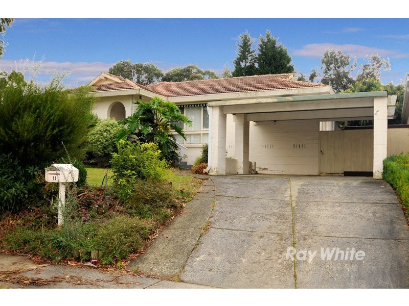 11 Chartwell Drive, Wantirna VIC 3152