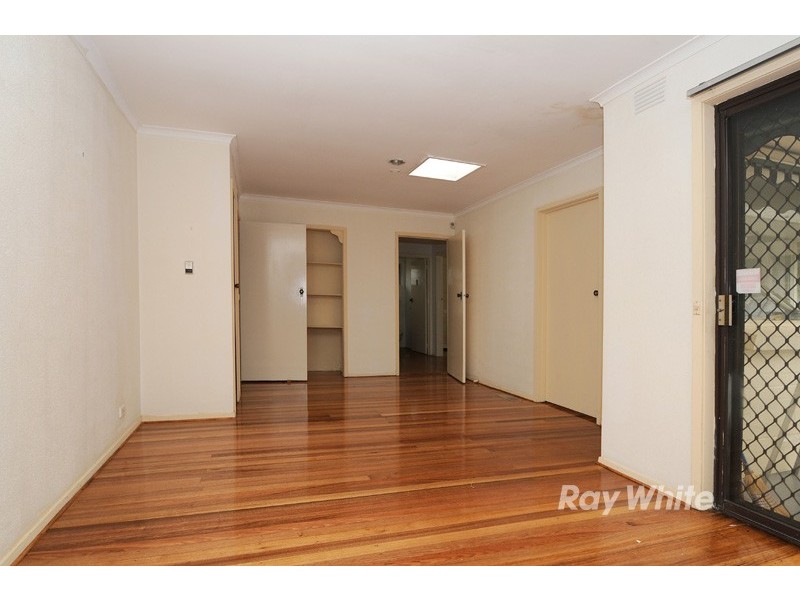 11 Chartwell Drive, Wantirna VIC 3152