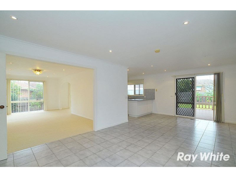 38 Witken Avenue, Wantirna South VIC 3152